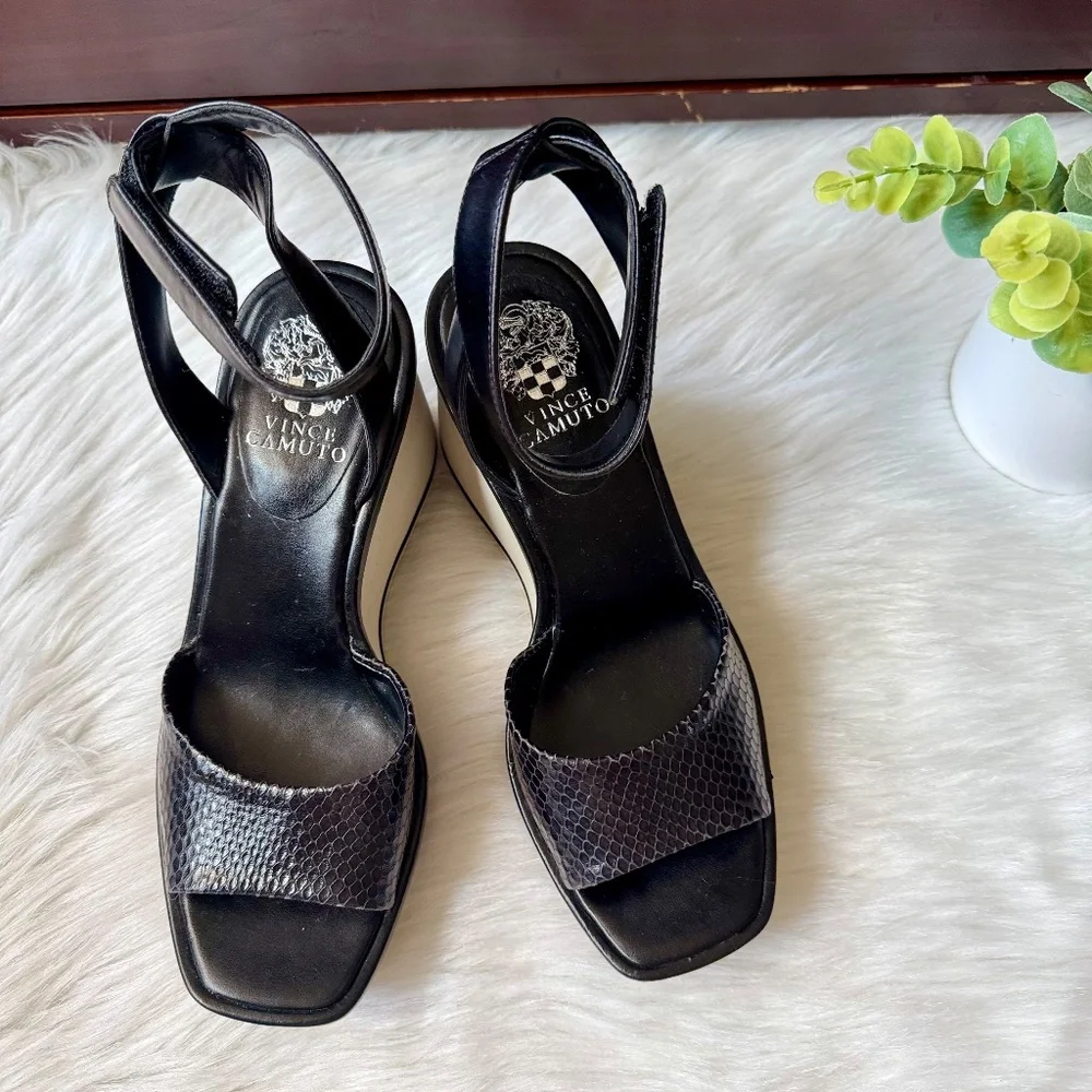 Vince Camuto vince camuto